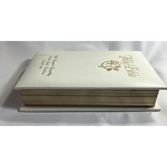 1984 American Bible White Holy Bible Red Letter Our Treasured Memories Edition - Picture 5 of 10